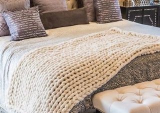 Carriediosa Chunky Knit Throw Blanket 50 x 60, 100% Hand Made, Light Beige | Soft Chenille Yarn Thick Throws for Couch Sofa Bed, Big Crochet